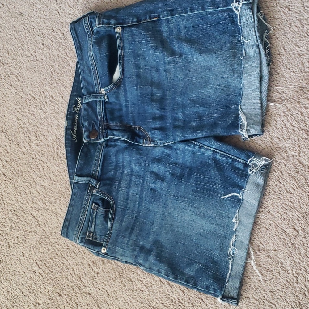 American Eagle 14 cut off  cuffed stretchy long shorts